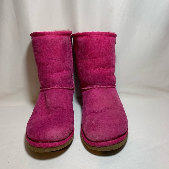 UGG Fuschia Girl’s Boots sz 4 - Picture 3 of 10